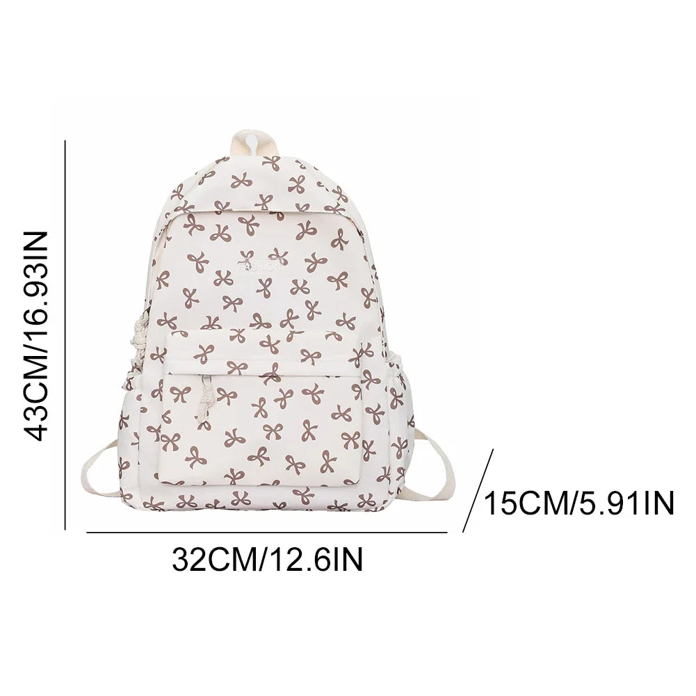 Adjustable strap school bag