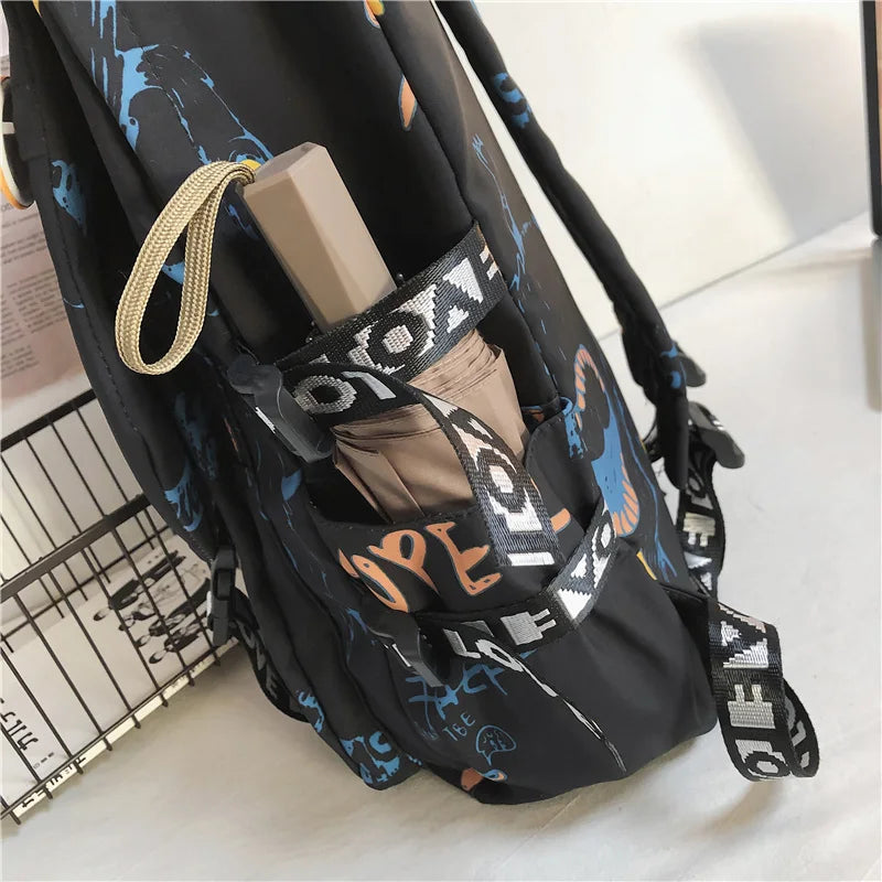 Sac à dos tendance avec motif de graffiti